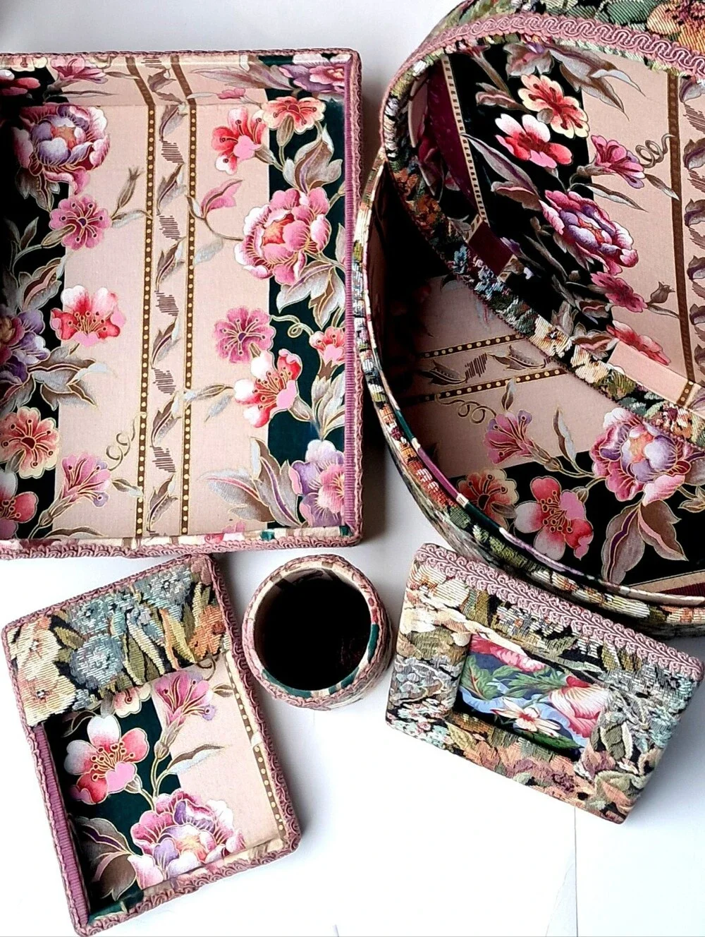 Desk Set Blotter Hat Box Paper Holders Frame Pencil Can 6 Piece Tapestry Cottage